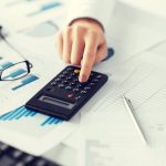 Jak znaleźć odpowiedni zakład pogrzebowy? Wskazówki dla osób w żałobie.